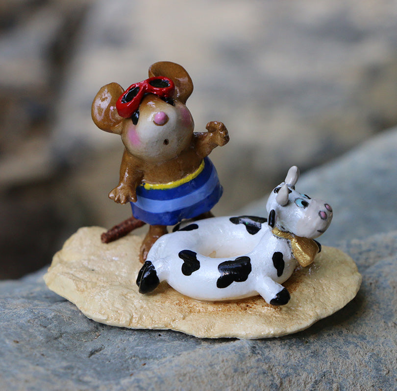 Tiny Tubie Cow